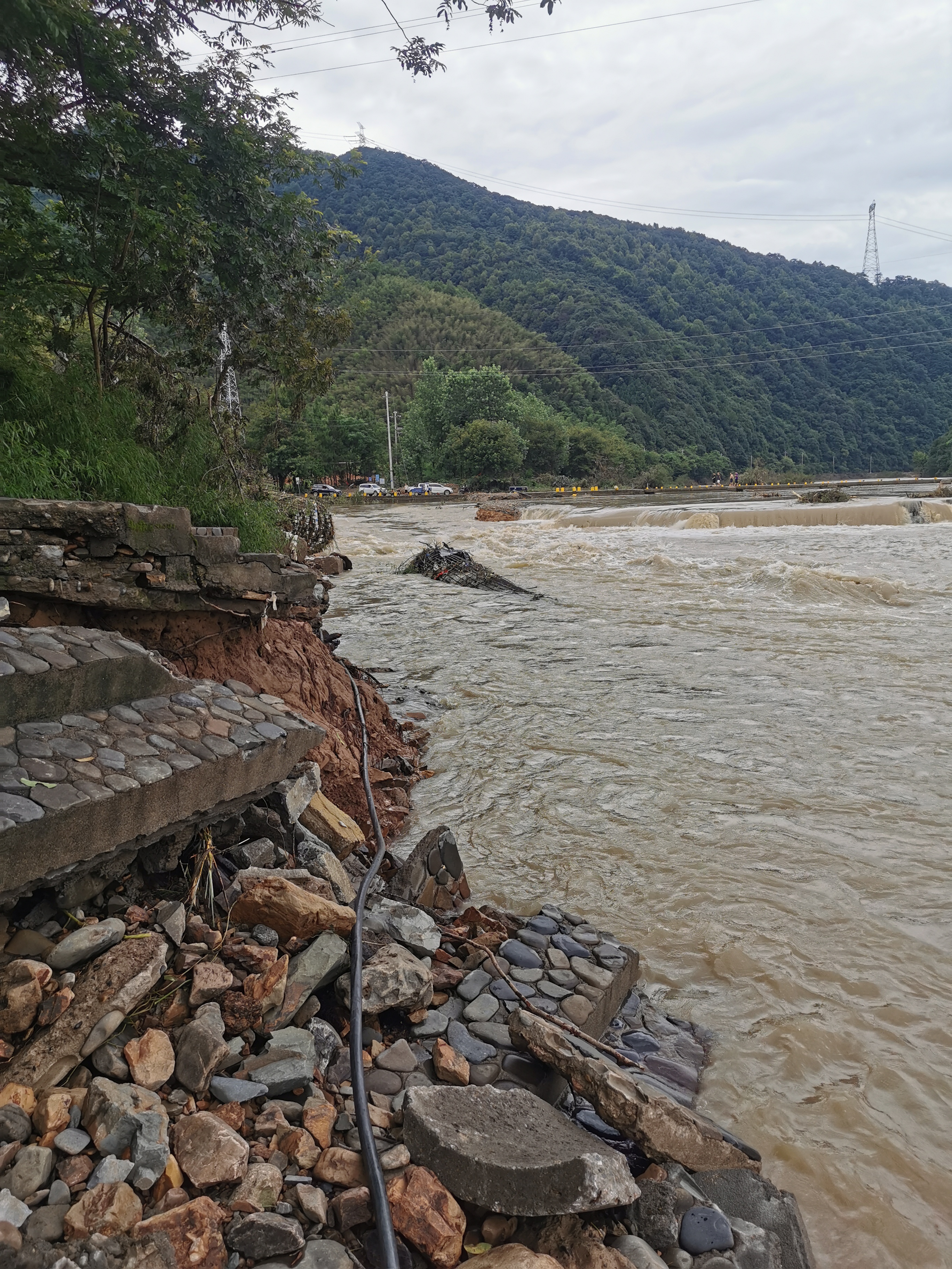 Z6��������ʱ���й������ٷ���վ