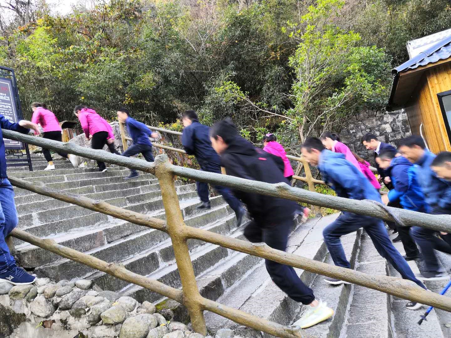 Z6��������ʱ���й������ٷ���վ