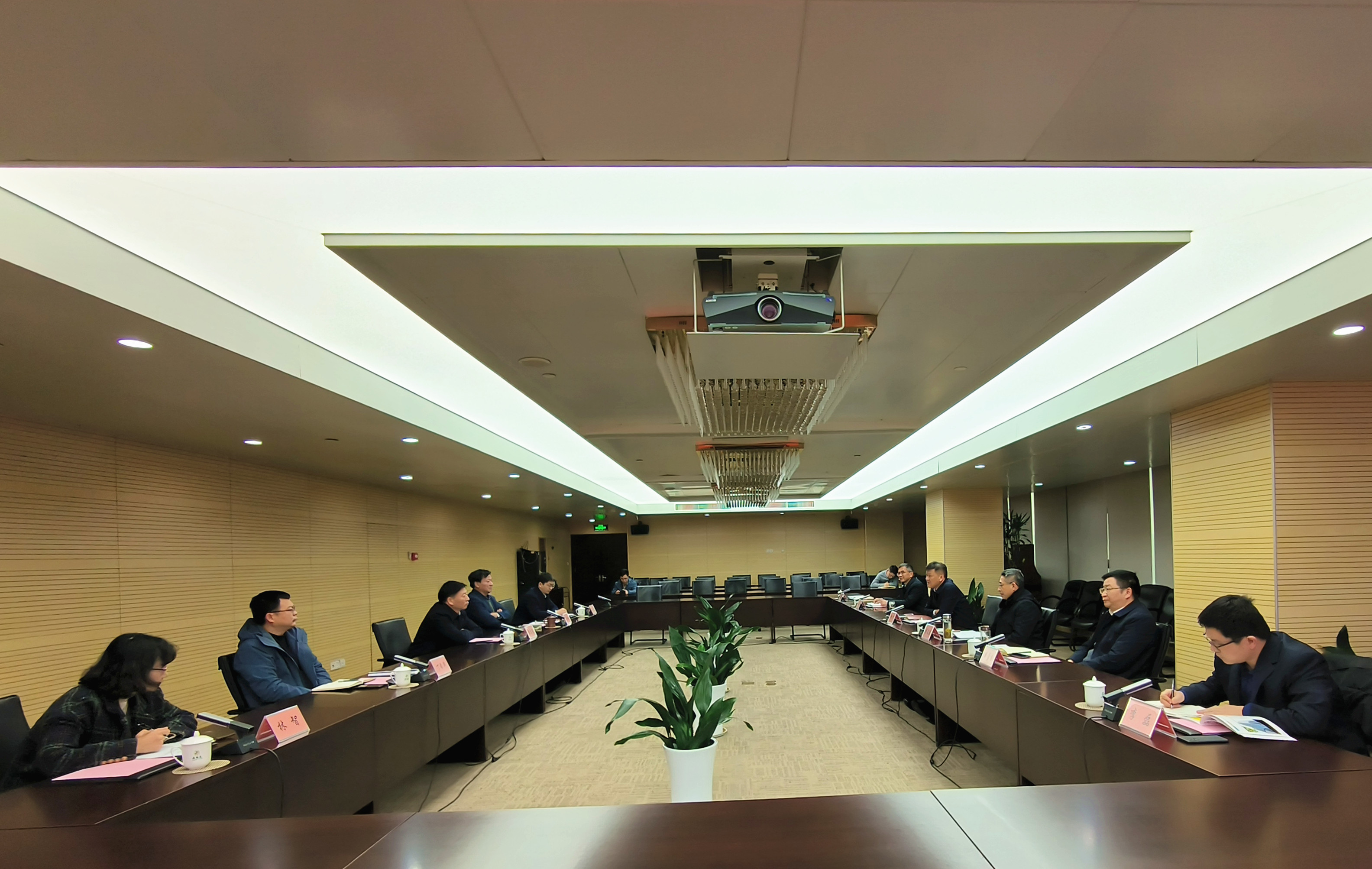 Z6��������ʱ���й������ٷ���վ