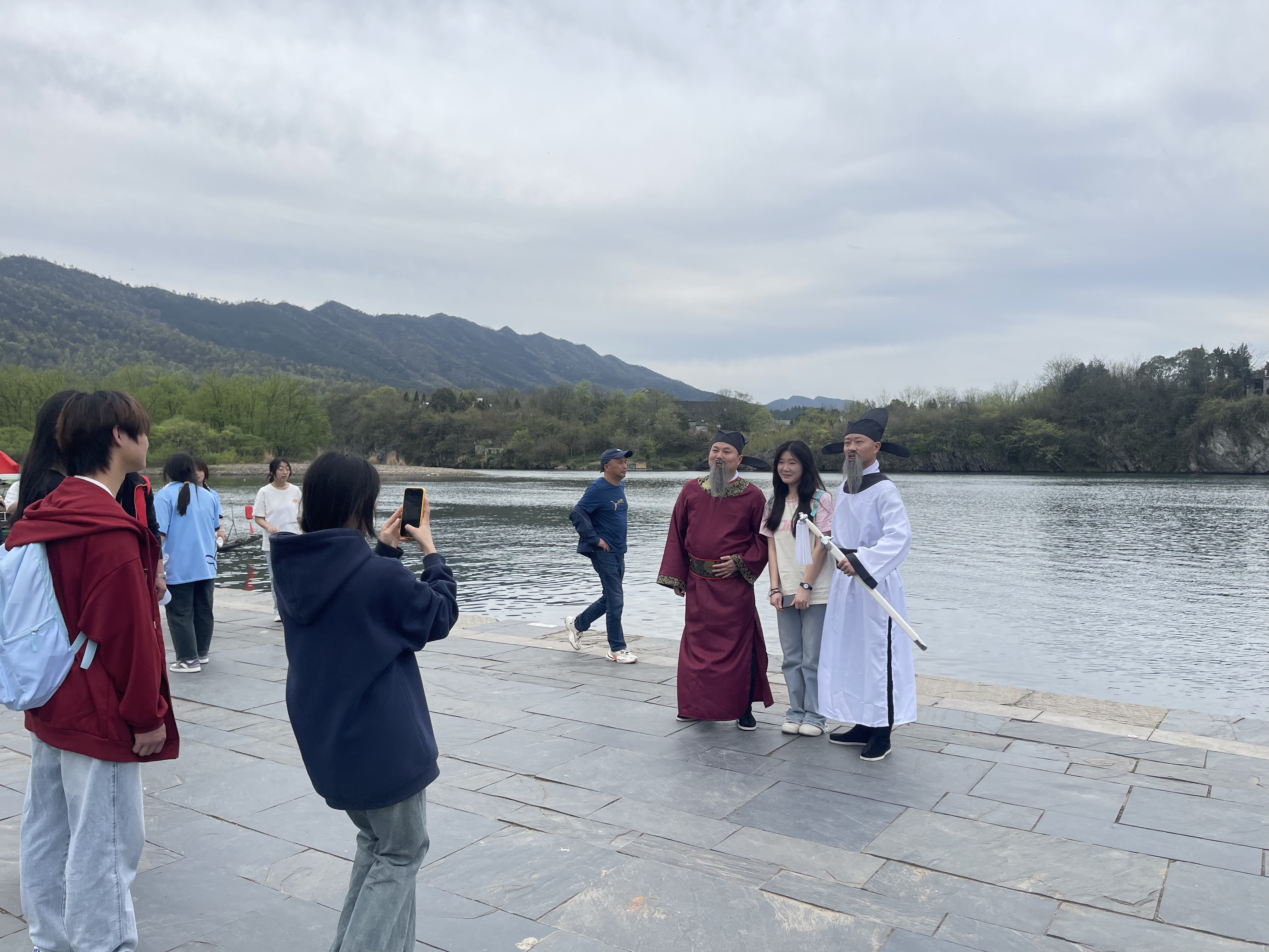 Z6��������ʱ���й������ٷ���վ