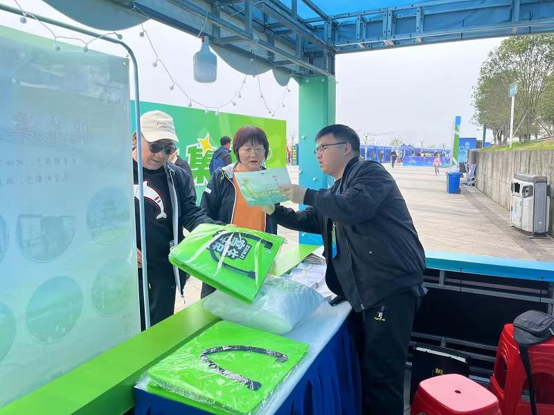 Z6��������ʱ���й������ٷ���վ