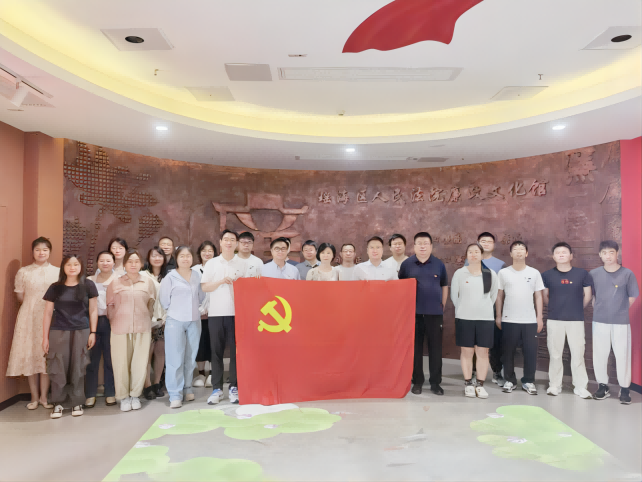 Z6��������ʱ���й������ٷ���վ