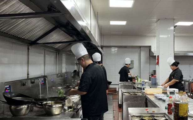 Z6��������ʱ���й������ٷ���վ