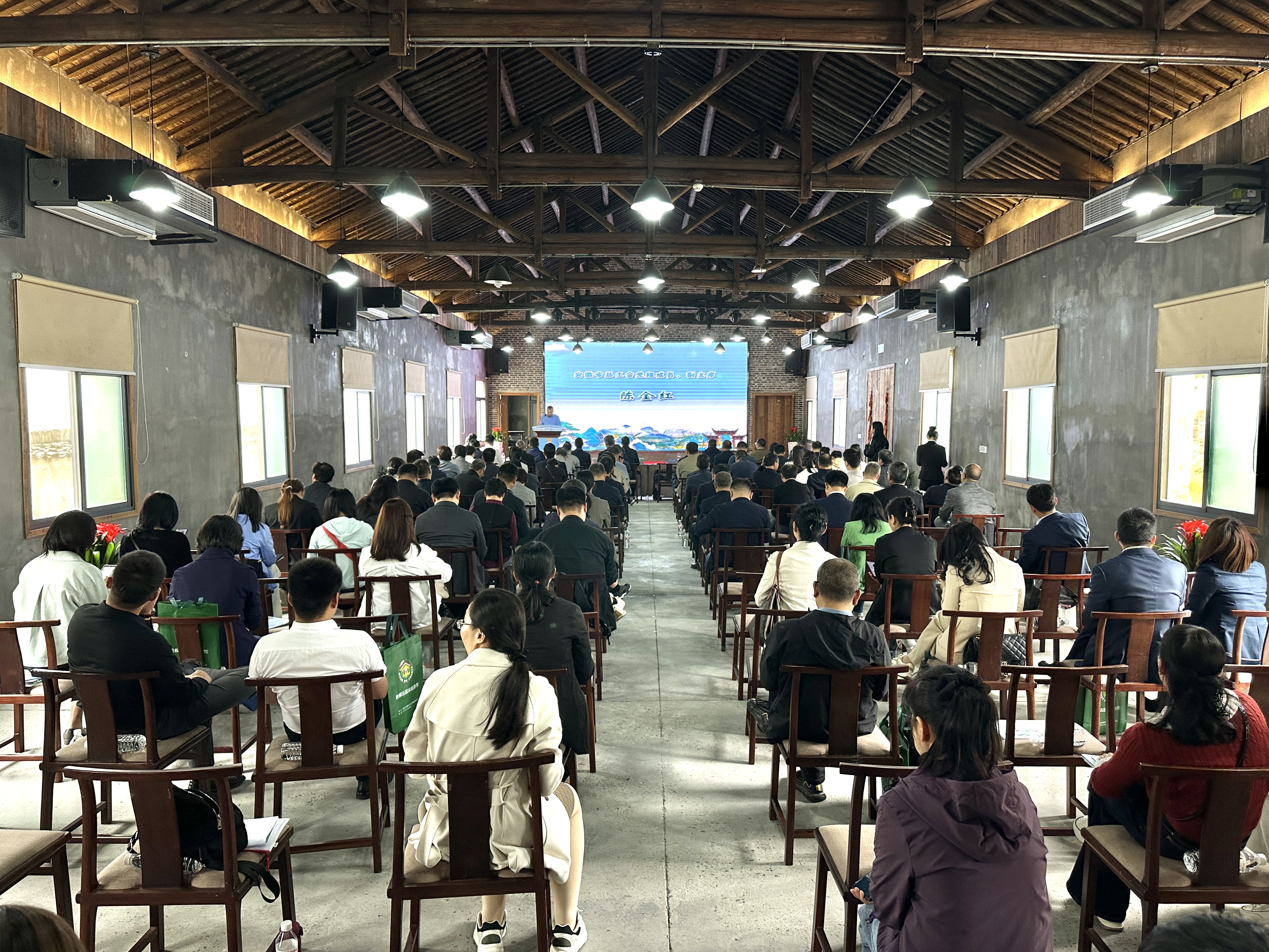 Z6��������ʱ���й������ٷ���վ